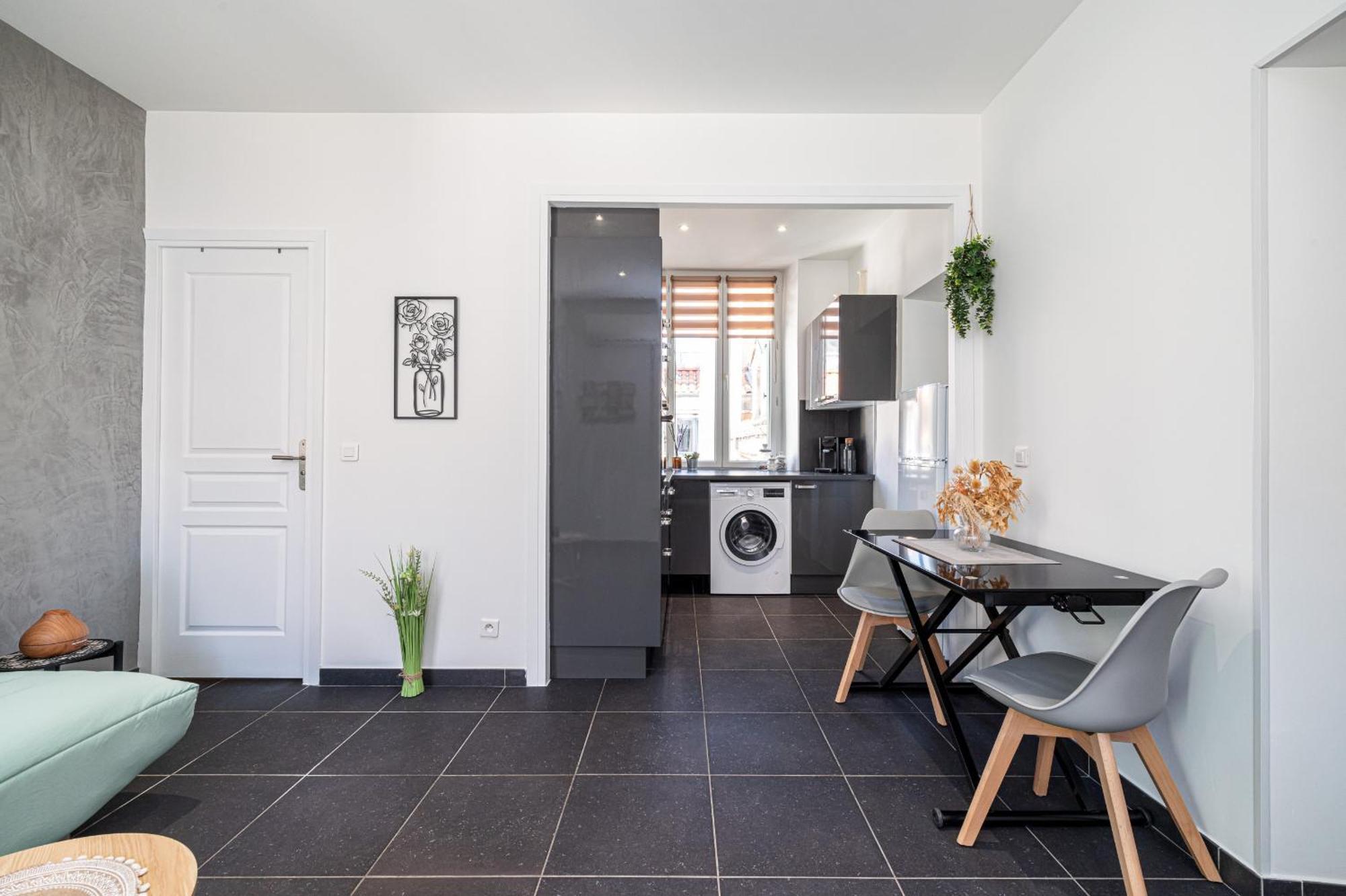 Appartement Large & Quiet 1 Bdr At Port